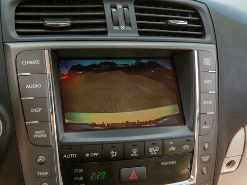 Used 2010 Lexus IS 250C RWD image 14