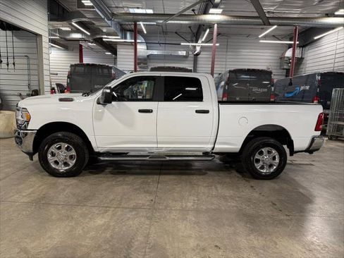 Certified 2024 RAM 2500 Big Horn w/ Safety Group image 33