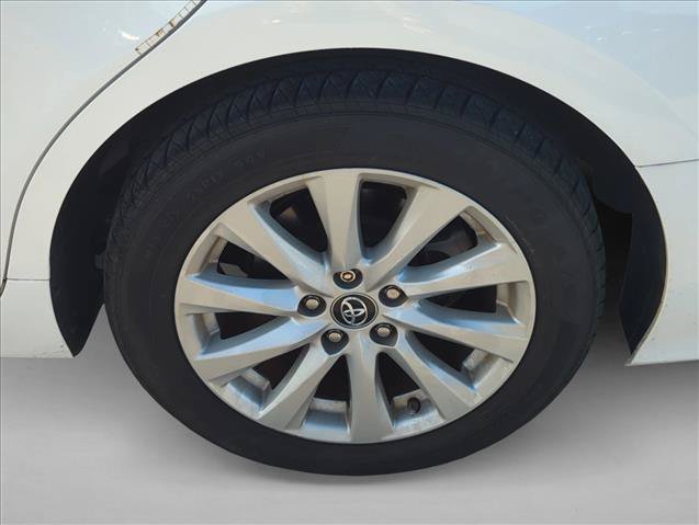 Used 2019 Toyota Camry LE FWD image 7
