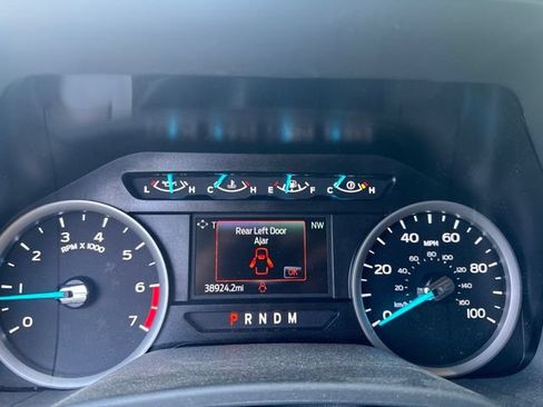 Certified 2022 Ford F250 XLT w/ XLT Premium Package AWD/4WD image 17
