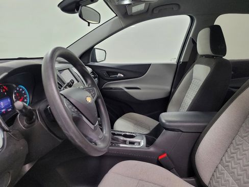 Used 2022 Chevrolet Equinox LS w/ LS Convenience Package image 17