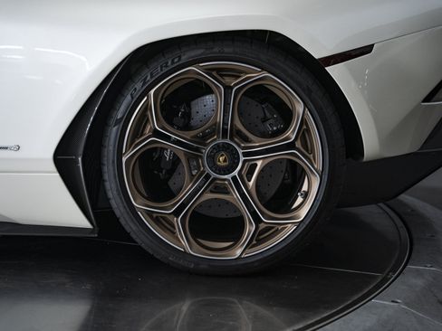 Used 2022 Lamborghini Aventador Countach AWD/4WD image 48