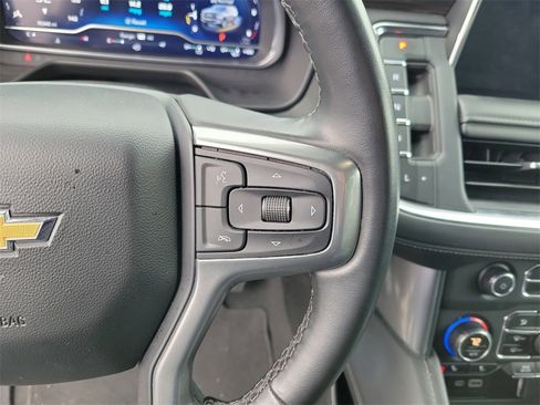 Used 2023 Chevrolet Suburban LT image 19