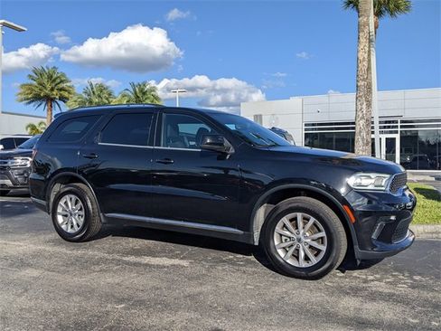 Used 2024 Dodge Durango SXT image 1