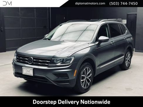 Used 2020 Volkswagen Tiguan SE w/ Panoramic Sunroof Package AWD/4WD image 1