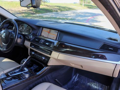 Used 2016 BMW 528i Sedan RWD image 23