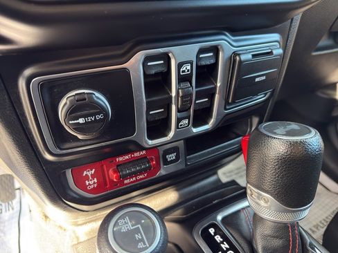 Used 2020 Jeep Wrangler Unlimited Rubicon image 12