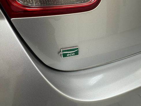 Used 2016 Chevrolet Malibu LT image 69