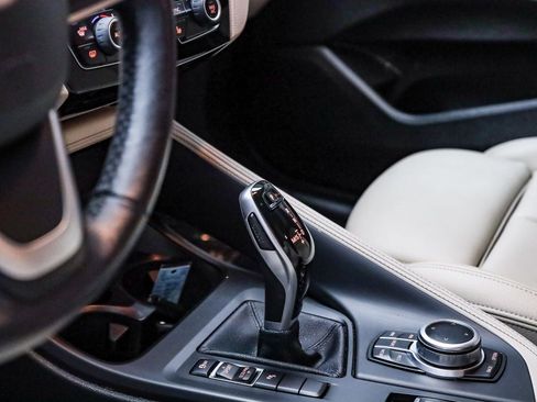 Used 2022 BMW X2 sDrive28i image 23