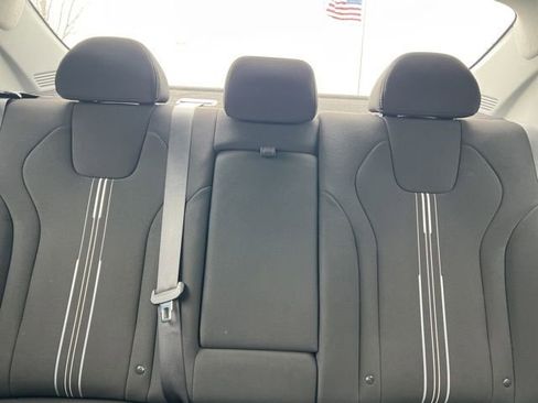 Used 2025 Hyundai Elantra SEL image 31