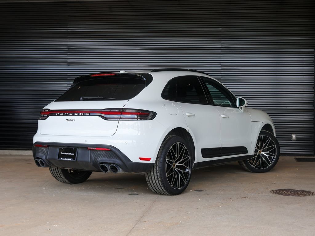 Certified 2026 Porsche Macan AWD/4WD image 7