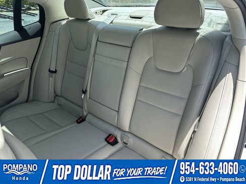 Used 2019 Volvo S60 T5 Momentum FWD image 24