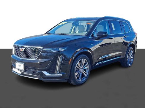 Used 2025 Cadillac XT6 Premium Luxury w/ Technology Package image 3