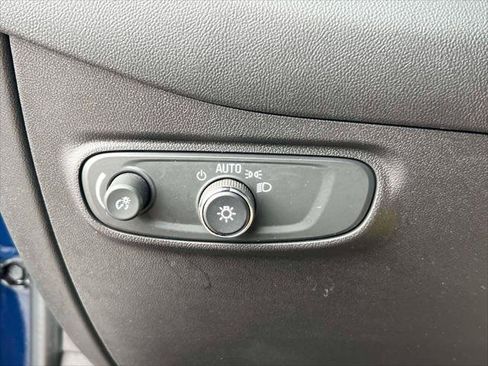 Used 2022 Chevrolet Equinox RS w/ LPO, Floor Liner Package image 19