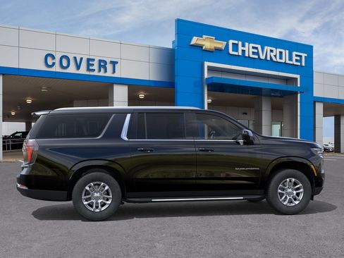 New 2026 Chevrolet Suburban LS RWD image 5