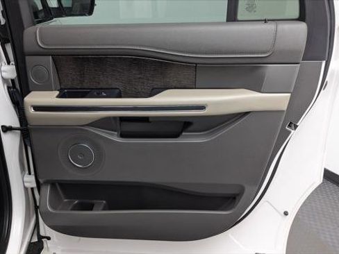 Used 2018 Ford Expedition Max Limited w/ Equipment Group 301A RWD image 21