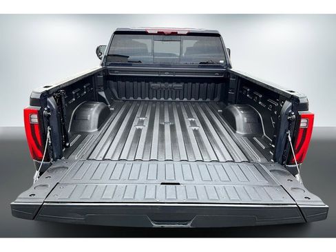 Used 2025 GMC Sierra 3500 Denali w/ Denali Reserve Package image 7