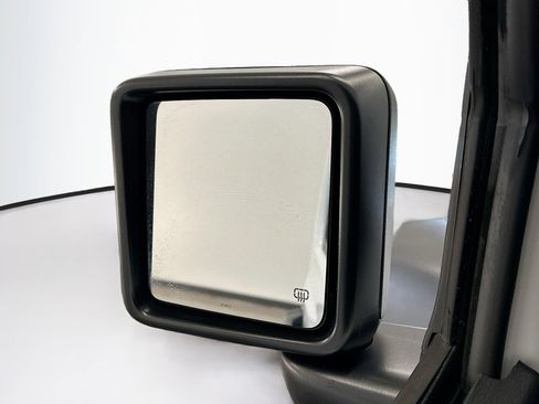 Used 2025 Jeep Wrangler Unlimited Rubicon image 16