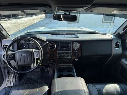 Used 2012 Ford F250 Lariat w/ Chrome Pkg image 16