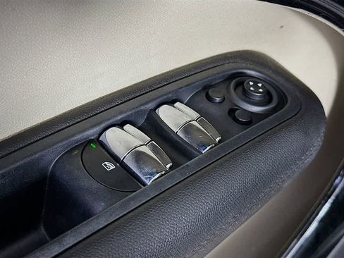 Used 2013 MINI Cooper Countryman image 26