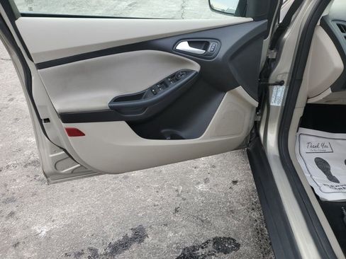 Used 2016 Ford Focus SE image 13