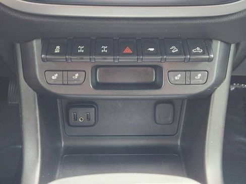 Used 2019 Chevrolet Colorado ZR2 AWD/4WD image 19