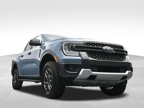 Used 2024 Ford Ranger XLT w/ FX4 Off-Road Package AWD/4WD image 34
