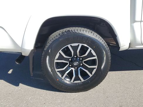 Certified 2023 Toyota Tacoma TRD Sport w/ Advanced Technology Package AWD/4WD image 5