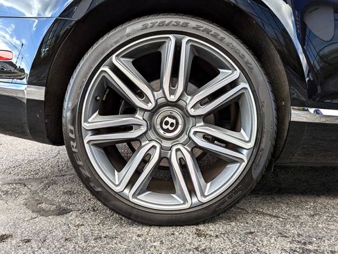 Used 2016 Bentley Continental GT image 50