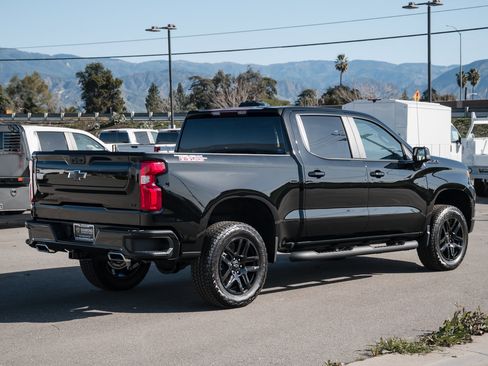 New 2026 Chevrolet Silverado 1500 LT Trail Boss w/ LPO, Dark Essentials Package image 4