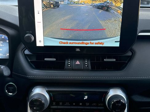 Used 2023 Toyota RAV4 Limited image 27