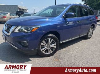 Used 2019 Nissan Pathfinder S image 1