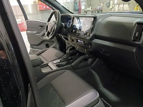 New 2026 Nissan Frontier SV w/ SV Convenience Package image 10
