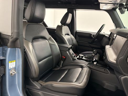Used 2025 Ford Bronco Outer Banks AWD/4WD image 25