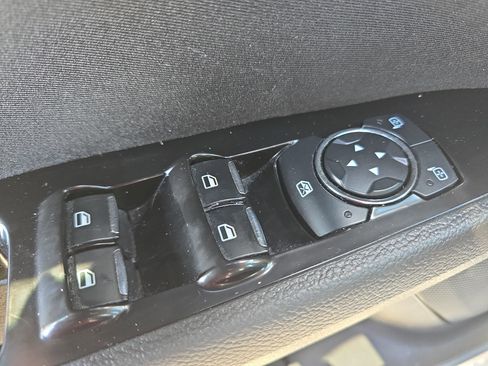 Used 2013 Ford Fusion SE image 28