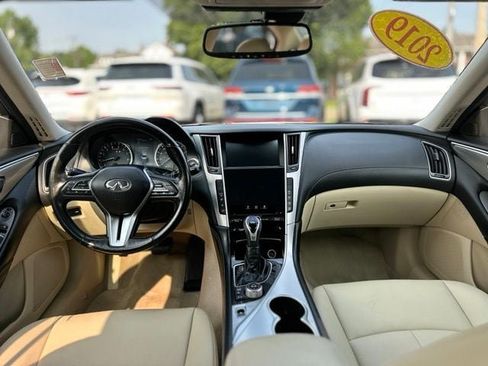 Used 2019 INFINITI Q50 Luxe w/ Essential Package (3.0T Luxe) AWD/4WD image 15