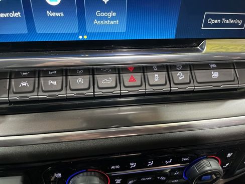 Certified 2025 Chevrolet Silverado 1500 High Country w/ Midnight Edition image 32