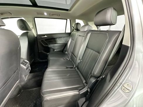 Used 2022 Volkswagen Tiguan SE image 26