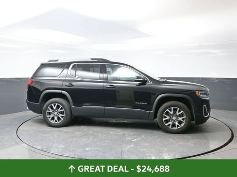 Used 2023 GMC Acadia SLT image 3