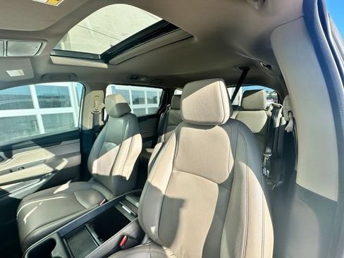 Used 2023 Honda Odyssey EX-L image 7