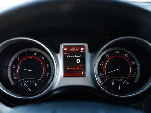 Used 2015 Dodge Journey SXT w/ Flexible Seating Group image 29