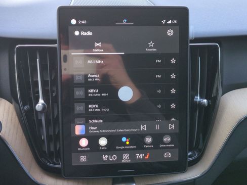 New 2026 Volvo XC60 B5 Plus w/ Climate Package image 12