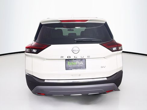 Used 2022 Nissan Rogue SV w/ SV Premium Package FWD image 7