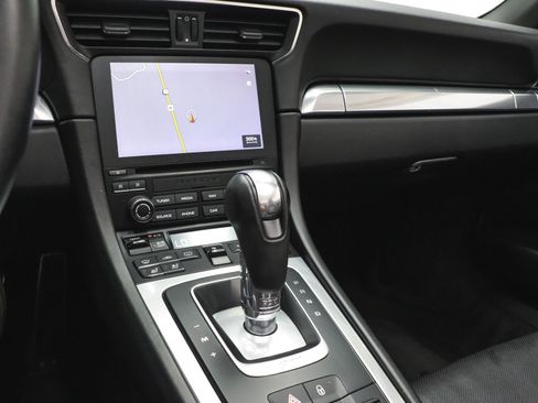 Used 2019 Porsche 911 Carrera image 33