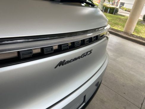 Used 2021 Porsche Macan GTS w/ Premium Package Plus (PF9) image 20