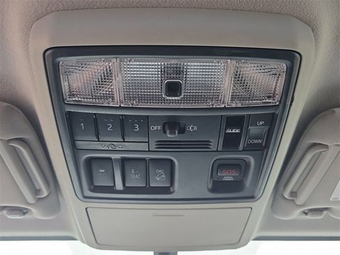 Used 2015 Toyota 4Runner Limited image 36