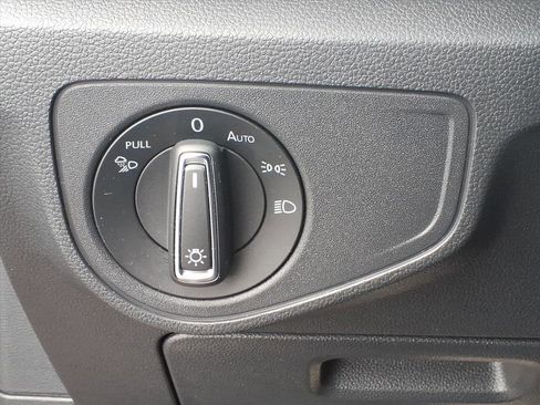 Certified 2023 Volkswagen Atlas SEL Premium image 21