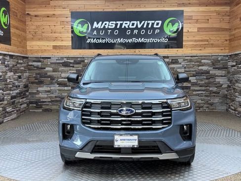Used 2025 Ford Explorer Active w/ Active Comfort Package AWD/4WD image 3