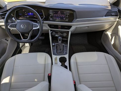 Used 2023 Volkswagen Jetta SE image 14