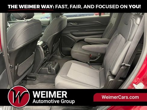 Used 2025 Jeep Grand Cherokee L Laredo w/ Luxury Tech Group I AWD/4WD image 18